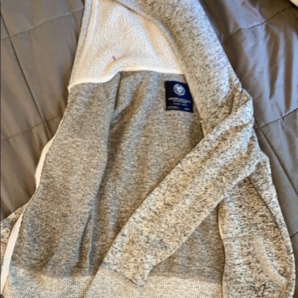 american eagle outfitters sherpa zip up
